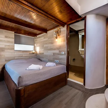 Nefeli Homes - Adults Only Imerovigli (Santorini)