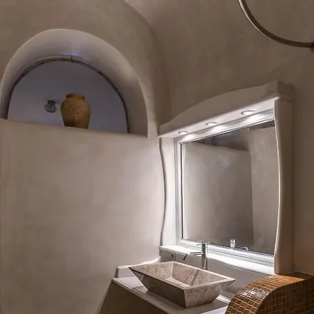 Nefeli Homes - Adults Only * Imerovigli (Santorini)