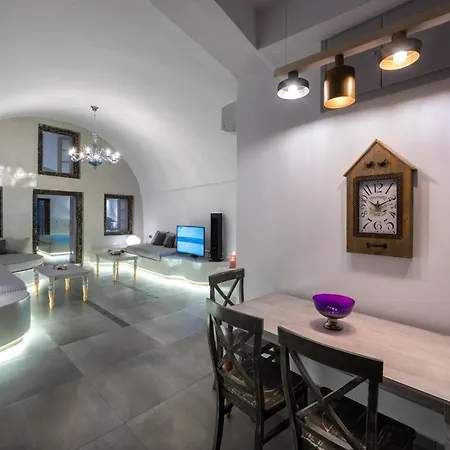 アパート Nefeli Homes - Adults Only