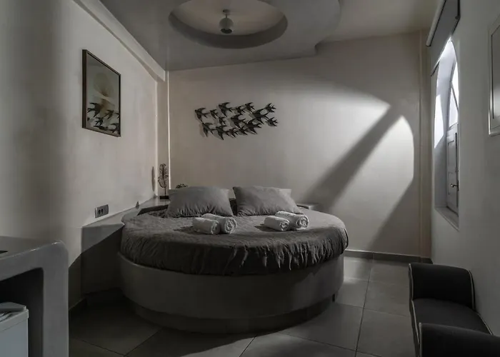 Nefeli Homes - Adults Only *