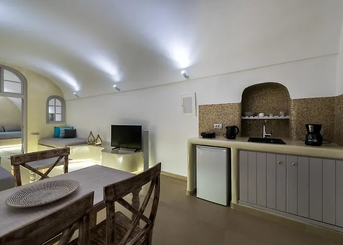 Nefeli Homes - Adults Only